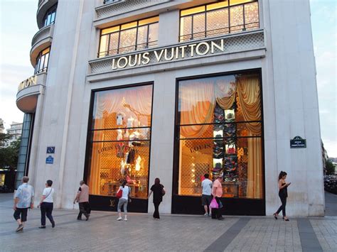 louis vuitton paris price list 2019|louis vuitton paris outlet.